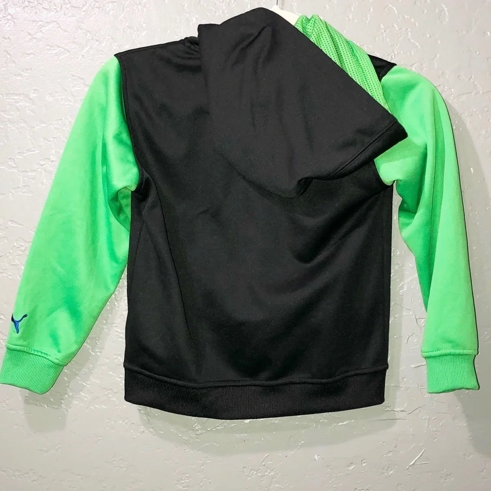 (Set) Puma zip jacket and hoodie with pants.